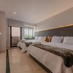 Spectacular City Views -Prime Location-Clock Towe